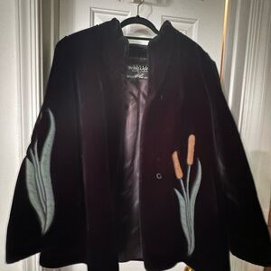 Chic Black Teddy Jacket with Artistic Design